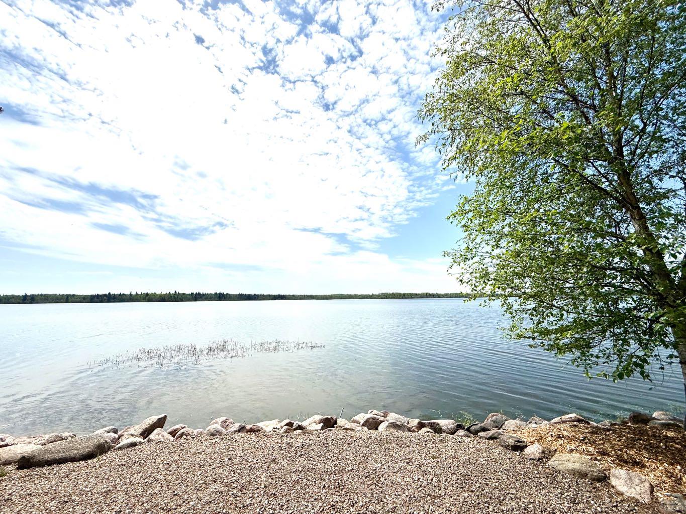 Residential in Lac Des Iles 4