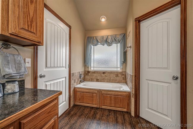 13908 County Road 1566, House other with 3 bedrooms, 2 bathrooms and null parking in Ada OK | Image 22