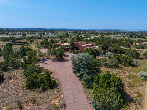 40 Camino Dimitrio, Santa Fe, NM, 87508-9123 | Card Image