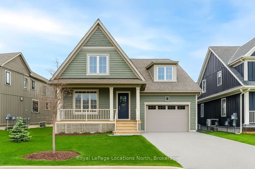 207 Yellow Birch Cres, Blue Mountains, ON, L9Y0Z3 | Card Image