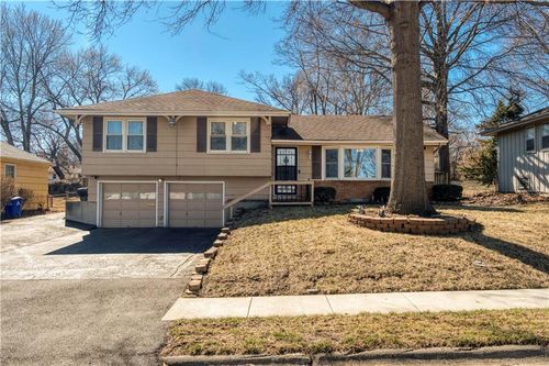 8409 E 85th St, Raytown, MO, 64138-3016 | Card Image