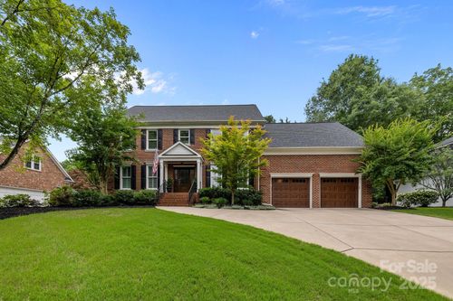 6916 Cameron Glen Dr, Charlotte, NC, 28210-7325 | Card Image