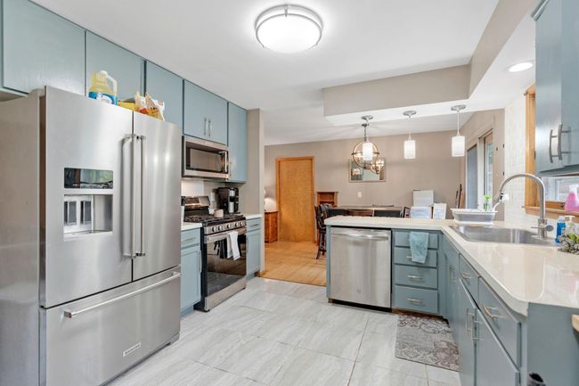 24-web-or-mls-5505 Joyce St-24.jpg | Image 5