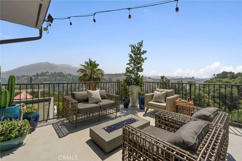 7010 Loyal Trl, Los Angeles, CA, 90068-1829 | Card Image