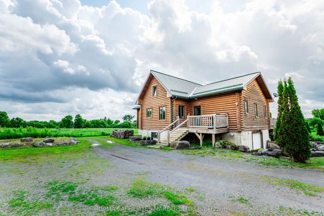 19799 County Rd, House other with 4 bedrooms, 3 bathrooms and 15 parking in Dunvegan ON | Image 34