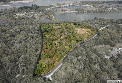 8700 Raven Dr, Louisville, NE, 68037-2129 | Card Image