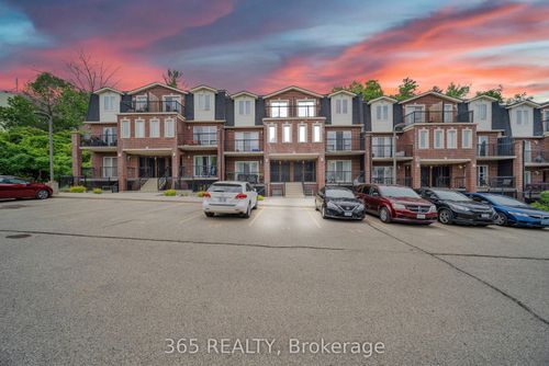 4d-45 Cedarhill Cres, Kitchener, ON, N2E0A2 | Card Image