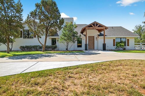 201 Solomon Ln, Midland, TX, 79705-3005 | Card Image
