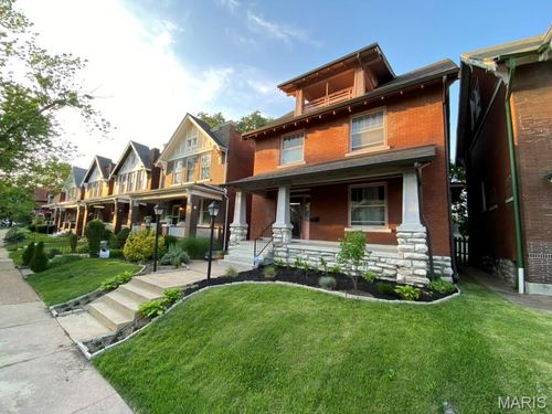 5745 De Giverville Ave, Saint Louis, MO, 63112-1614 | Card Image