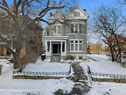 666 June St, Cincinnati, OH, 45206-1609 | Card Image