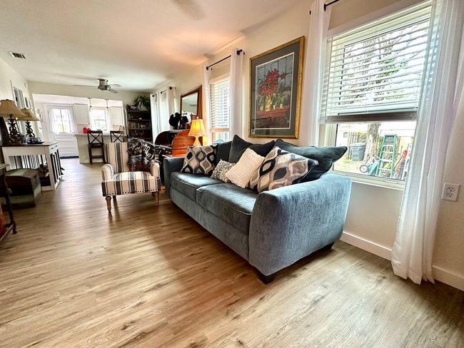 12409 Live Oak St, House other with 2 bedrooms, 1 bathrooms and 1 parking in CEDAR KEY FL | Image 13