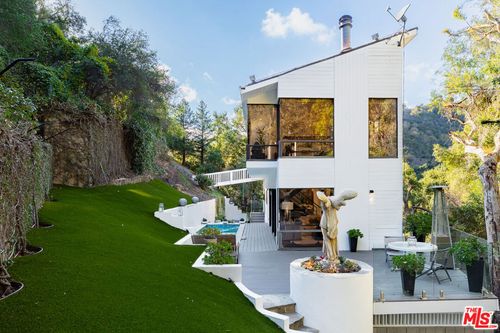 2350 Benedict Canyon Dr, Beverly Hills, CA, 90210-1409 | Card Image