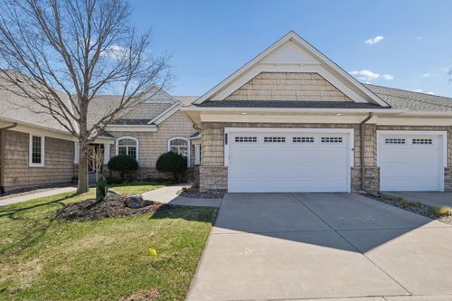 10100 Indigo Drive, Eden Prairie, MN, 55347 | Card Image