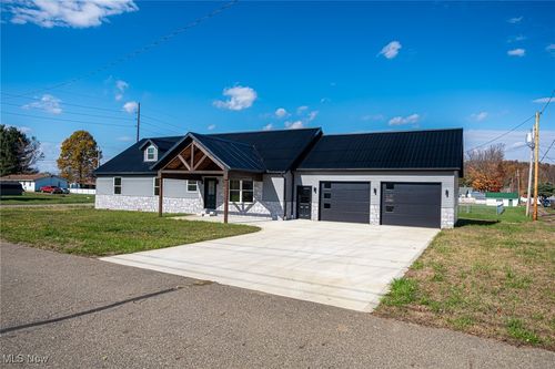 950 Beech St, Newcomerstown, OH, 43832-1361 | Card Image