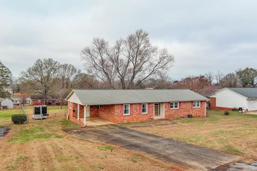 9 Merrimon Ave, Boiling Springs, SC, 29316-9321 | Card Image