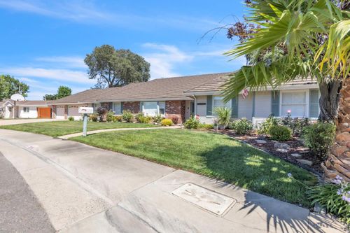 3366 Nadine St, Carmichael, CA, 95608-3249 | Card Image