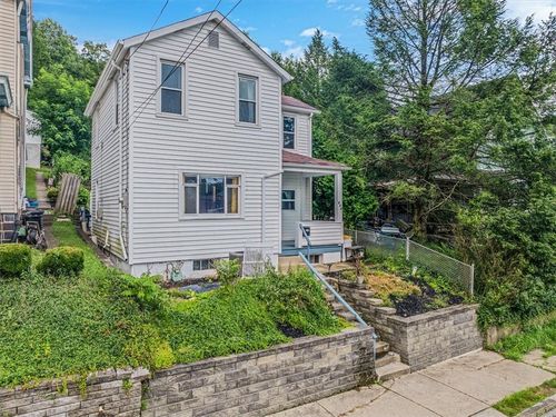 559 Boquet St, Carnegie, PA, 15106-2851 | Card Image
