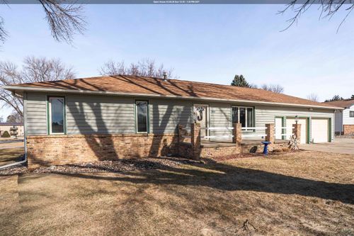 559 Southview Dr Se, LeMars, IA, 51031 | Card Image