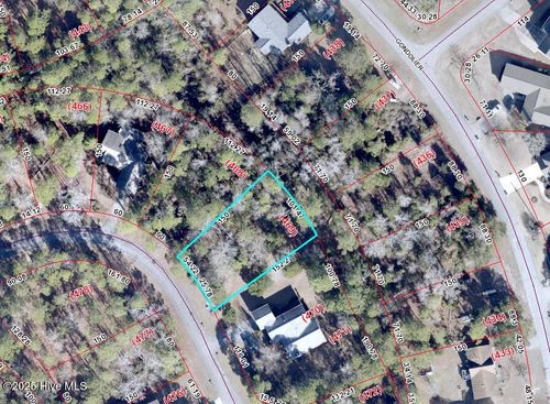 913 Hurricane Ct, New Bern, NC, 28560-9726 | Card Image