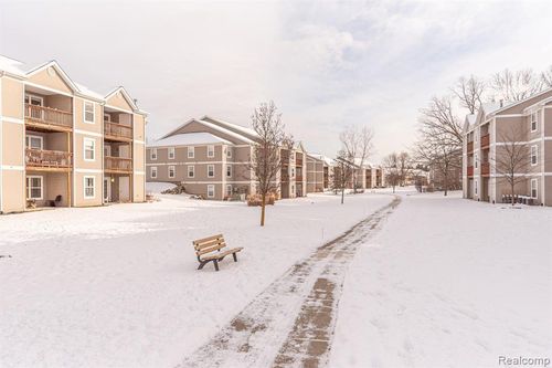 1429 Millbrook Trl, Ann Arbor, MI, 48108-5916 | Card Image