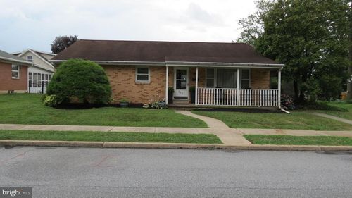542 W Areba Ave, HERSHEY, PA, 17033-1605 | Card Image