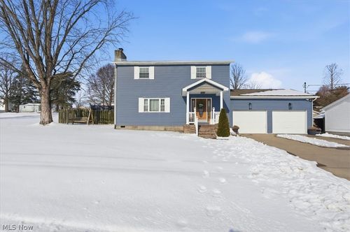 1705 16th Ave, Parkersburg, WV, 26101-8500 | Card Image