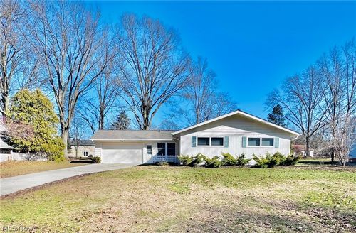 1671 Westhill Blvd, Westlake, OH, 44145-2515 | Card Image