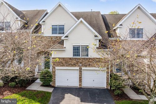 610 Quaker Ridge Ter, EASTON, PA, 18042-7104 | Card Image