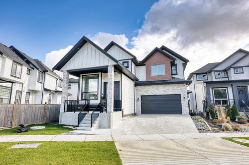 7080 192 A St, House with 7 bedrooms, 6 bathrooms and 5 parking in Surrey BC | Card Image