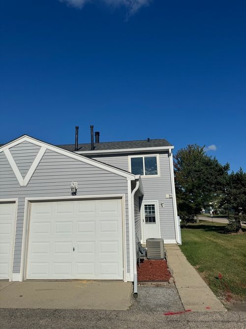 420 Meadow Green Ln, Round Lake Beach, IL, 60073-1343 | Card Image