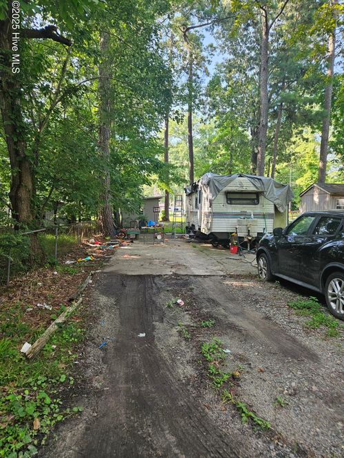 127-116 Explorer Arch, Hertford, NC, 27944-9576 | Card Image