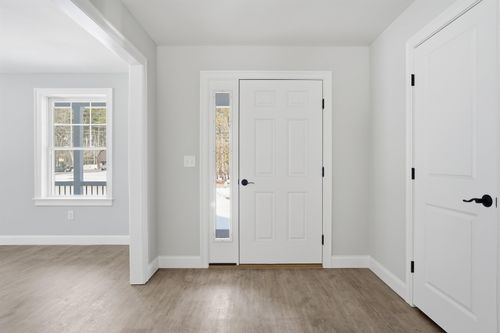 unit-5-and-7-lot-29-2-5 Talent Rd, Litchfield, NH, 03052-2444 | Card Image