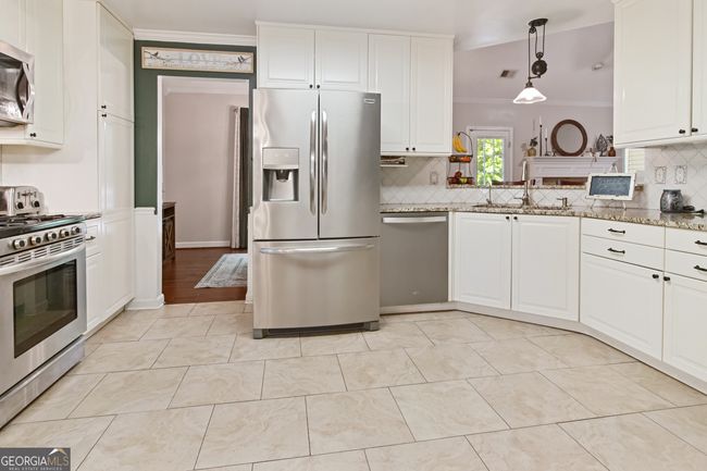 139 Crown Forest Dr, House other with 5 bedrooms, 3 bathrooms and null parking in Mcdonough GA | Image 9