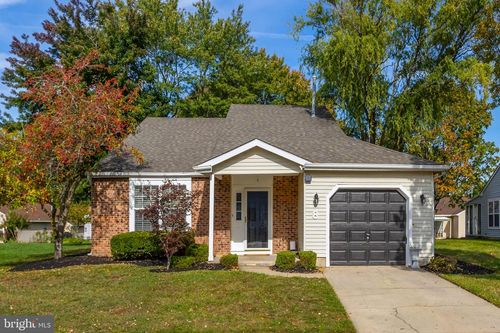 8 Niland Ln, DEPTFORD, NJ, 08096-6707 | Card Image