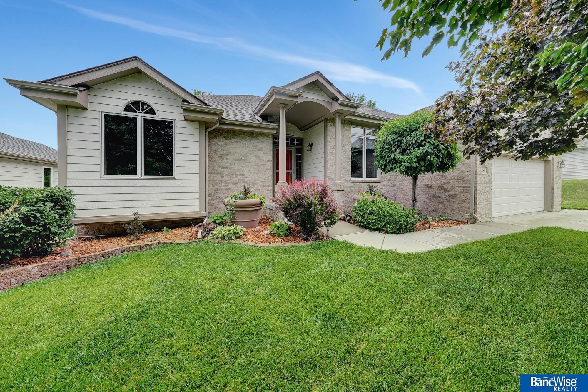 Joshua Dr, Lincoln, NE 68507