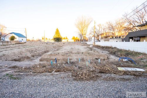 322 N Fanning Avenue, Idaho Falls, ID, 83401 | Card Image