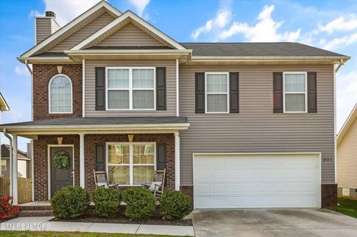 321 Caboose Ln, Maryville, TN, 37804-4955 | Card Image