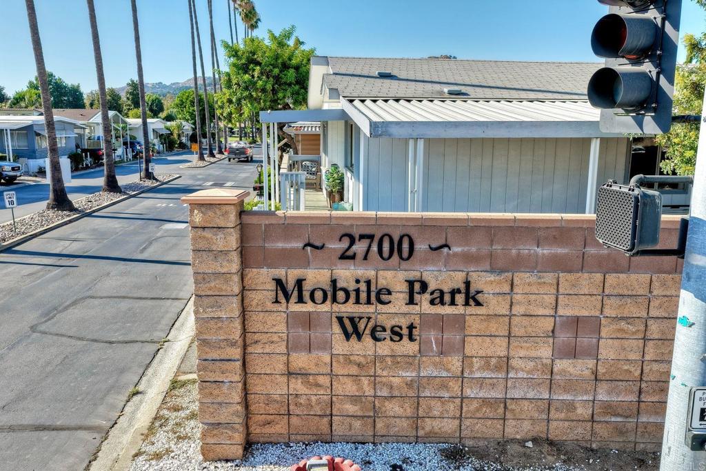 Manufactured In Park in Escondido 3