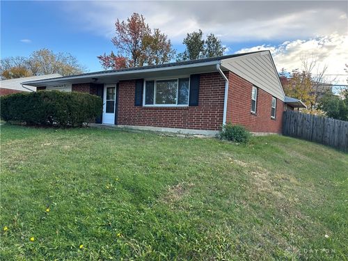 2824 Pinegrove Dr, Dayton, OH, 45449-3351 | Card Image