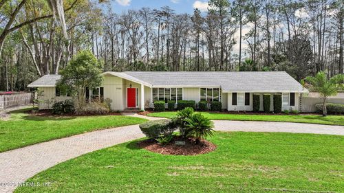 7955 Pine Lake Rd, Jacksonville, FL, 32256-7220 | Card Image