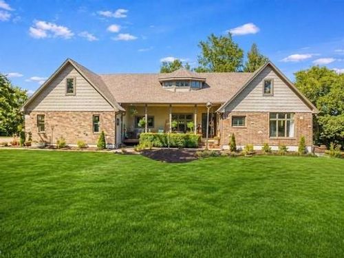 285 Highway Tt, Oak Grove, MO, 64075-8391 | Card Image