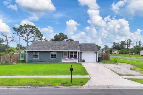 7590 Lyncrest St, North Port, FL, 34287-5534 | Card Image