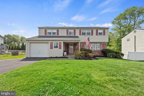 923 Otto Ln, WARMINSTER, PA, 18974-2936 | Card Image