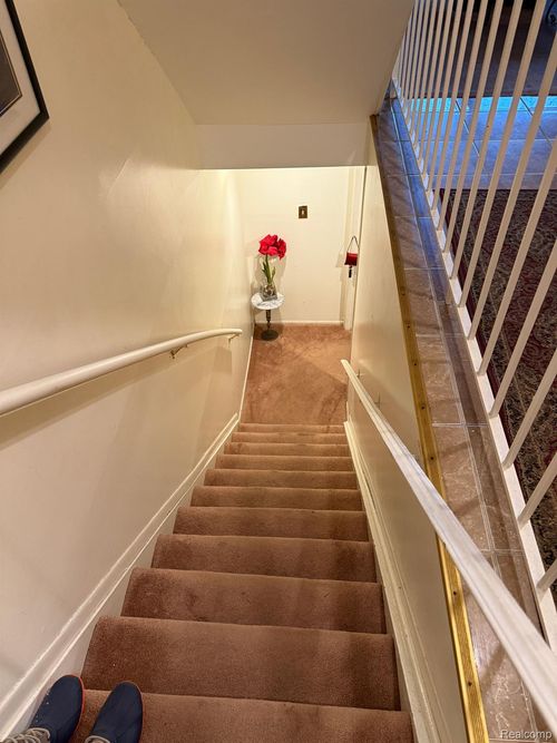 2110 Hyde Park Rd, Detroit, MI, 48207-3823 | Card Image