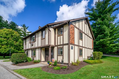 19-19 Eden Ct, Brookfield, CT, 06804-2731 | Card Image