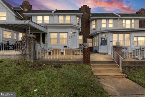 5211 Diamond St, PHILADELPHIA, PA, 19131-2303 | Card Image