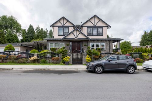 7035 6th St, Burnaby, BC, V5E3T4 | Card Image