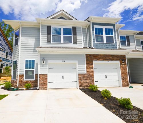 334 Creekview Rd, Hendersonville, NC, 28792-0678 | Card Image