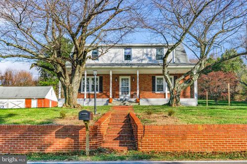 8317 Hollow Rd, MIDDLETOWN, MD, 21769-8526 | Card Image