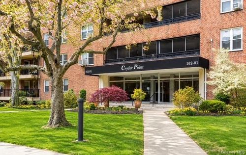 2g-162-01 Powells Cove Blvd, Beechhurst, NY, 11357 | Card Image